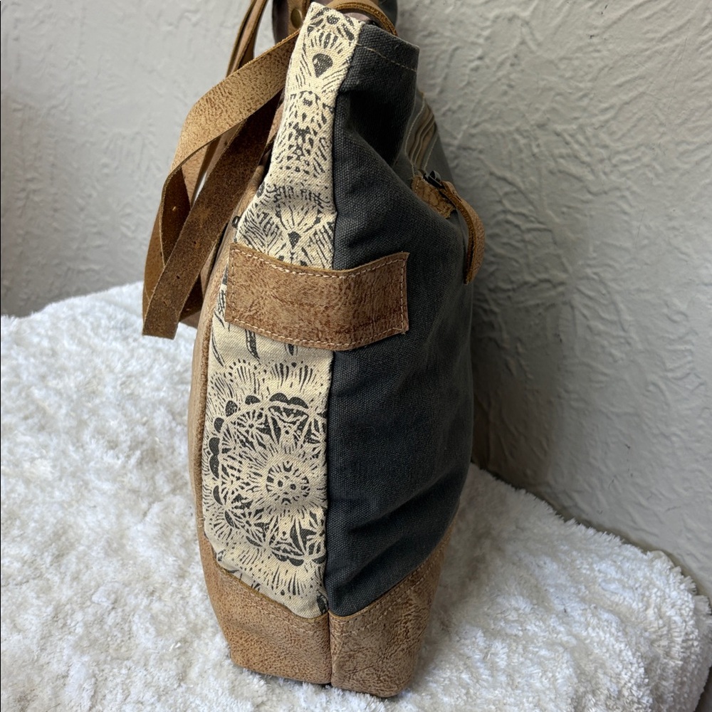 Myra Bag Side Floral Print Canvas Tote Bag - Picture 6 of 12